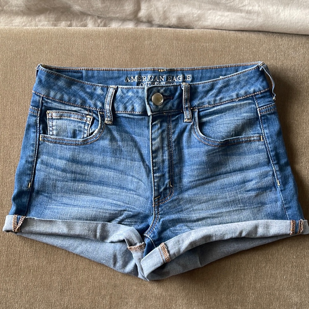 American Eagle High Rose Shorts